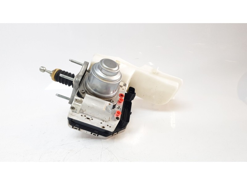 Recambio de abs para jeep renegade limited 4x4 referencia OEM IAM 52169711  