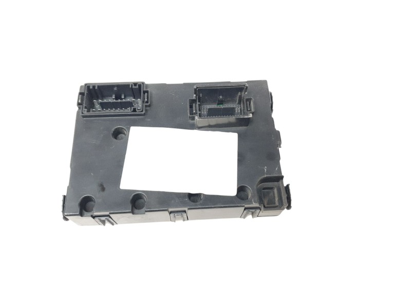Recambio de caja reles / fusibles para jeep renegade limited 4x4 referencia OEM IAM 521581070  
