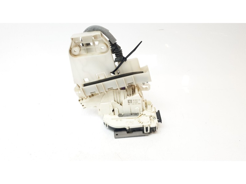 Recambio de cerradura puerta trasera izquierda para jeep renegade limited 4x4 referencia OEM IAM 5213904 40136025 