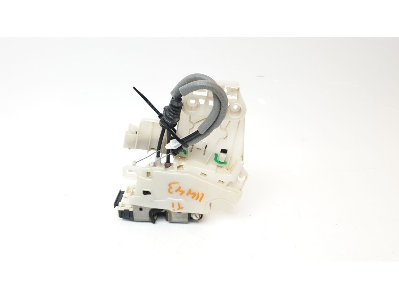 Recambio de cerradura puerta trasera izquierda para jeep renegade limited 4x4 referencia OEM IAM 5213904 40136025 