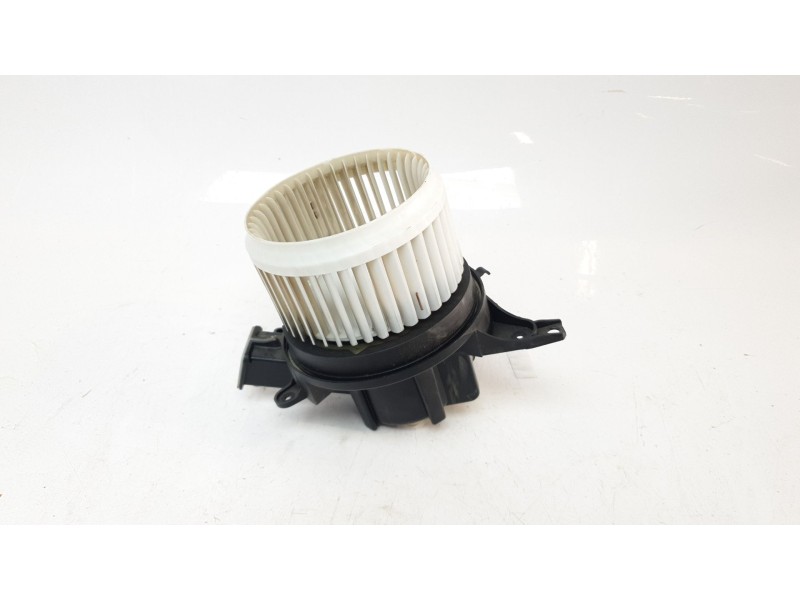 Recambio de ventilador calefaccion para jeep renegade limited 4x4 referencia OEM IAM 5T5930100 68266039AA 