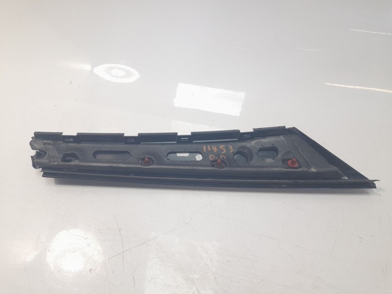 Recambio de moldura para mini cooper se cooper se electrico referencia OEM IAM 7300008 14142110 