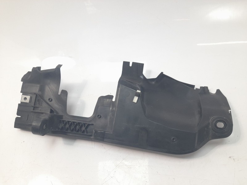 Recambio de moldura para mini cooper se cooper se electrico referencia OEM IAM 5A01624  