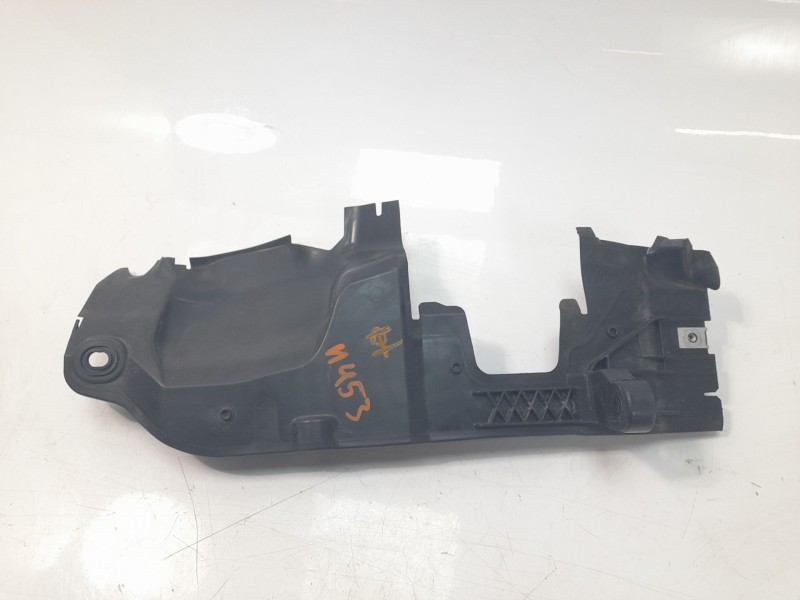 Recambio de moldura para mini cooper se cooper se electrico referencia OEM IAM 5A01623  