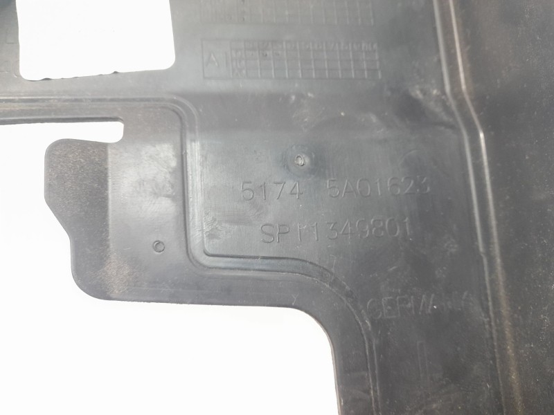 Recambio de moldura para mini cooper se cooper se electrico referencia OEM IAM 5A01623  