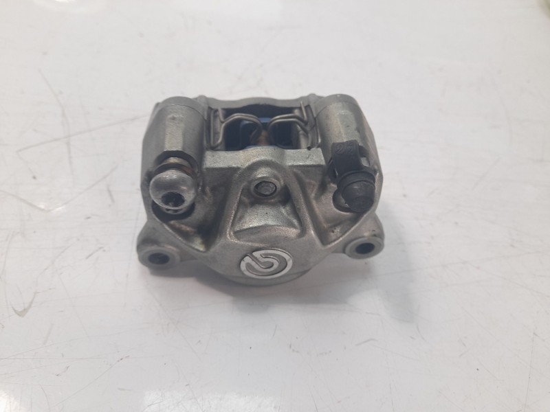 Recambio de pinza de freno trasera para ktm 1290 super duke r 1290 super duke r referencia OEM IAM 6131308000158  