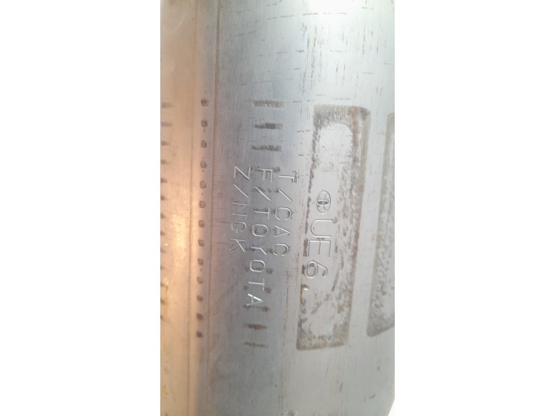 Recambio de tubo escape central para lexus xe2 is300h referencia OEM IAM 1741036370 UE6 