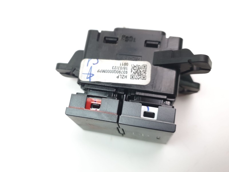 Recambio de warning para hyundai i20 iii (bc3, bi3) 1.6 t-gdi referencia OEM IAM 93790Q0000MPP  