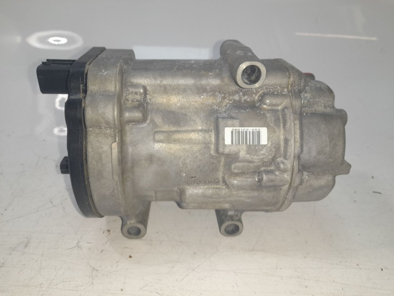 Recambio de compresor aire acondicionado para toyota rav4 referencia OEM IAM 8837033050  