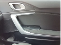 MANDO ELEVALUNAS DELANTERO DERECHO 40B5221500 