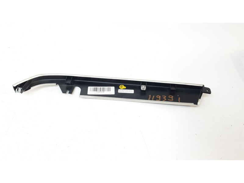Recambio de moldura para land rover discovery sport pure referencia OEM IAM FK72640E72BF  