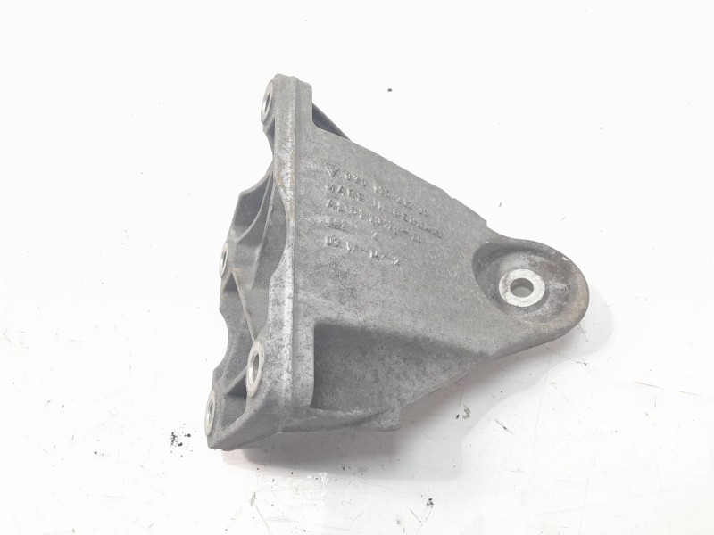 Recambio de soporte motor derecho para porsche panamera diesel referencia OEM IAM 97011521230  