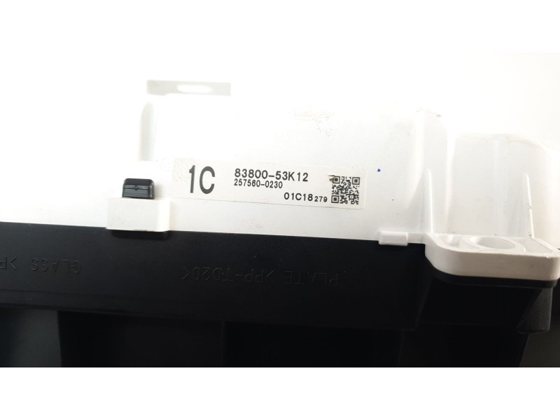 Recambio de cuadro instrumentos para lexus xe2 is300h referencia OEM IAM 8380053K12  