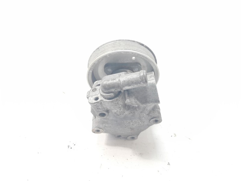 Recambio de bomba direccion para porsche panamera diesel referencia OEM IAM 97034704925  