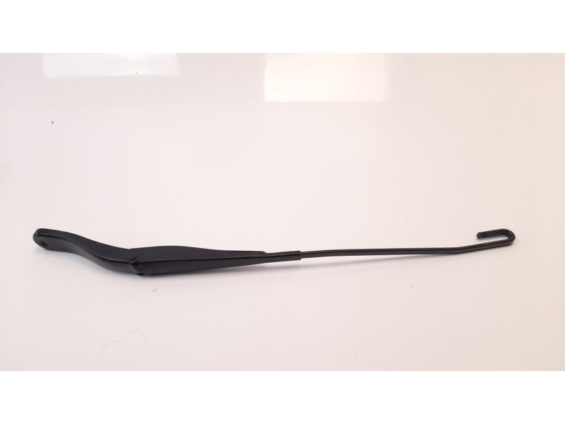 Recambio de brazo limpia delantero derecho para dacia sandero 1.5 dci diesel fap cat referencia OEM IAM 288805100R  