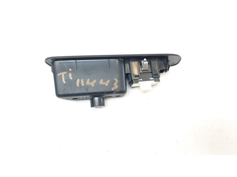 Recambio de mando elevalunas trasero izquierdo para jeep renegade limited 4x4 referencia OEM IAM 5VH85LXHAA  