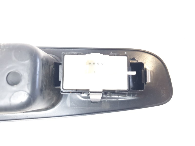 Recambio de mando elevalunas trasero izquierdo para jeep renegade limited 4x4 referencia OEM IAM 5VH85LXHAA  