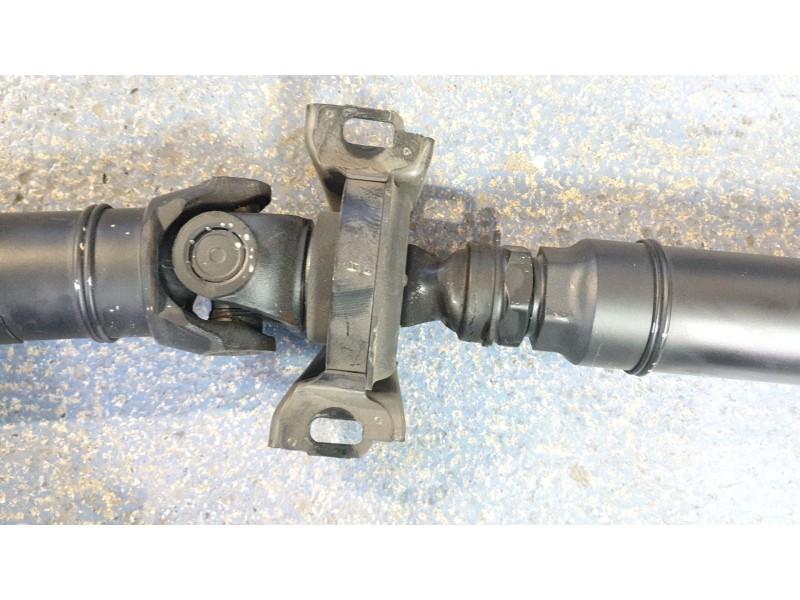 Recambio de transmision central para lexus xe2 is300h referencia OEM IAM PE45  