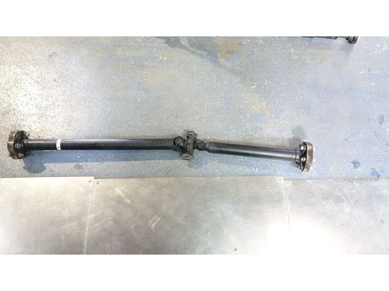 Recambio de transmision central para lexus xe2 is300h referencia OEM IAM PE45  