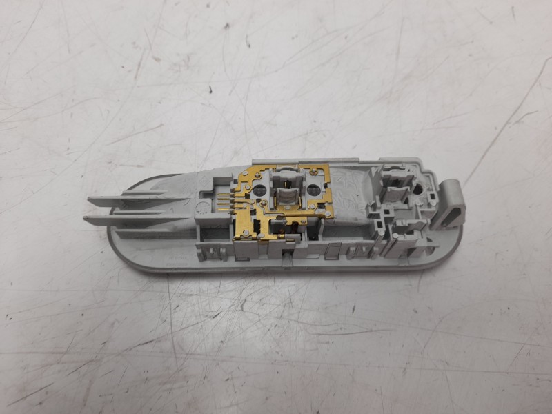 Recambio de luz interior para dacia sandero 1.5 dci diesel fap cat referencia OEM IAM 8200074362  