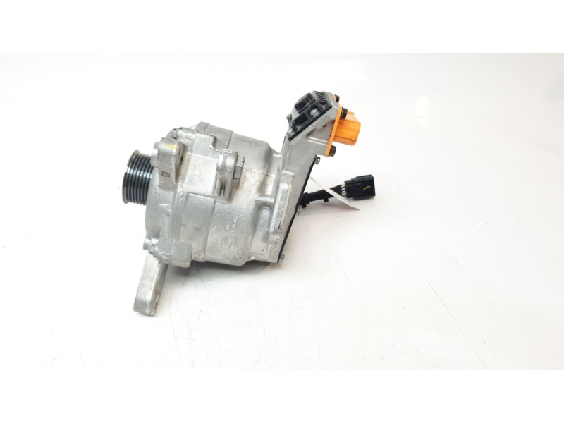 Recambio de alternador para kia niro referencia OEM IAM 3739003920  
