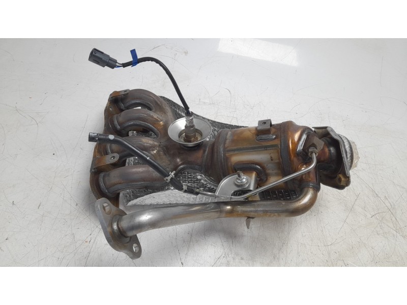 Recambio de catalizador para toyota corolla (e21) hybrid style referencia OEM IAM 1714137260  