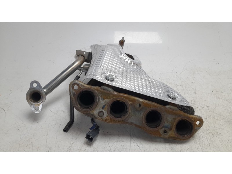 Recambio de catalizador para toyota corolla (e21) hybrid style referencia OEM IAM 1714137260  
