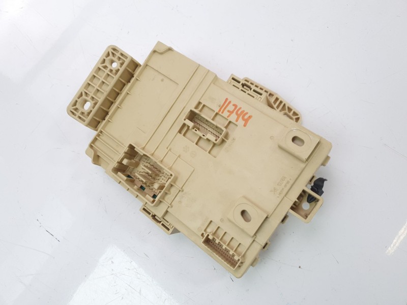 Recambio de caja reles / fusibles para kia ceed concept referencia OEM IAM 91957J7081  