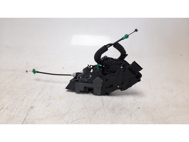 Recambio de cerradura puerta trasera izquierda para jaguar f-pace (x761) 2.0 sd4 awd referencia OEM IAM HK8324995CC  