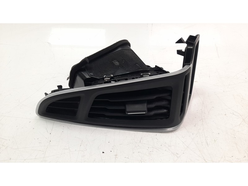 Recambio de rejilla aireadora para ford focus lim. (cb8) edition referencia OEM IAM BM51A018B09CJ  