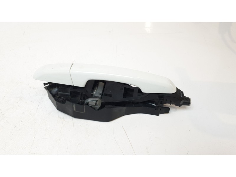 Recambio de maneta exterior delantera izquierda para land rover discovery sport pure referencia OEM IAM FK72224A81AA  