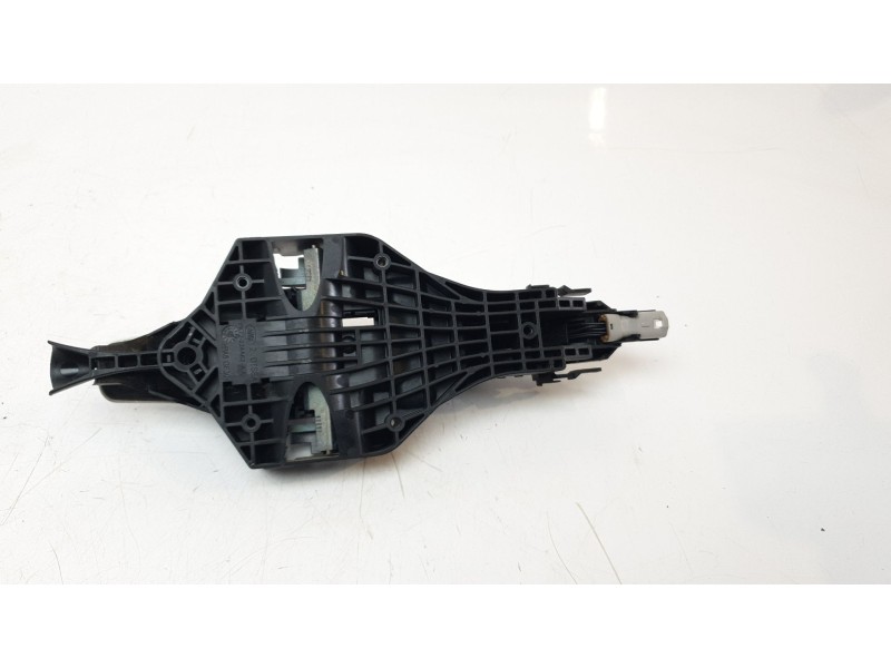 Recambio de maneta exterior trasera izquierda para land rover discovery sport pure referencia OEM IAM FK72224A82AA  