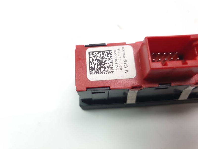 Recambio de interruptor para audi q3 (8ug) attraction quattro referencia OEM IAM 8U0959673A  