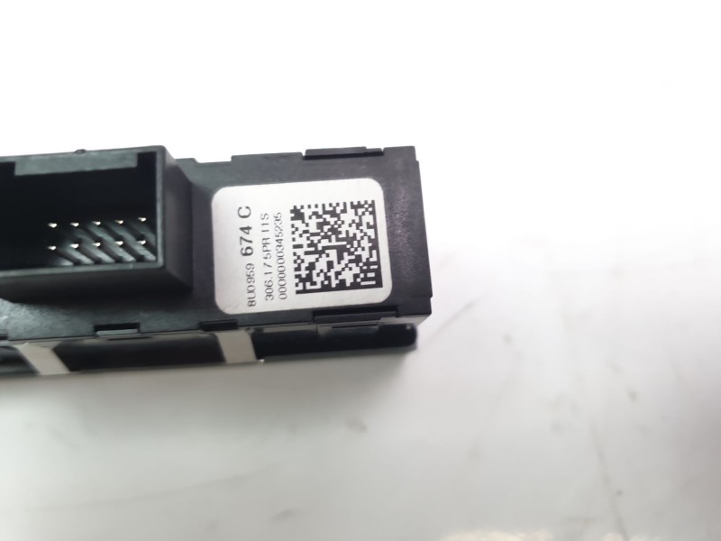 Recambio de interruptor para audi q3 (8ug) attraction quattro referencia OEM IAM 8UO959674C  