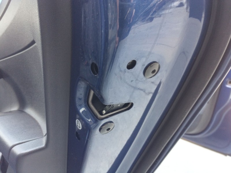 Recambio de cerradura puerta trasera derecha para volkswagen polo vi (aw1, bz1, ae1) 1.0 tsi referencia OEM IAM   