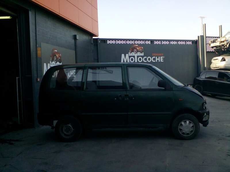 nissan serena (c23m) del año 2000