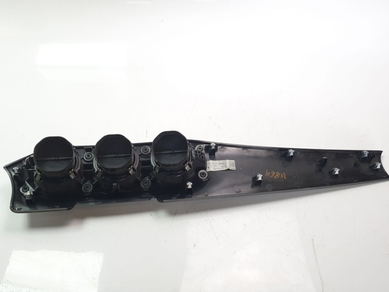 Recambio de aireador central para mercedes-benz clase gla (w156) gla 200 cdi (156.908) referencia OEM IAM 3006700900  