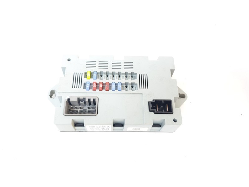 Recambio de caja reles / fusibles para land rover discovery sport pure referencia OEM IAM C  