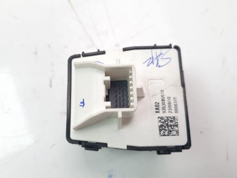 Recambio de mando retrovisor para hyundai i20 iii (bc3, bi3) 1.6 t-gdi referencia OEM IAM 93530BV010  