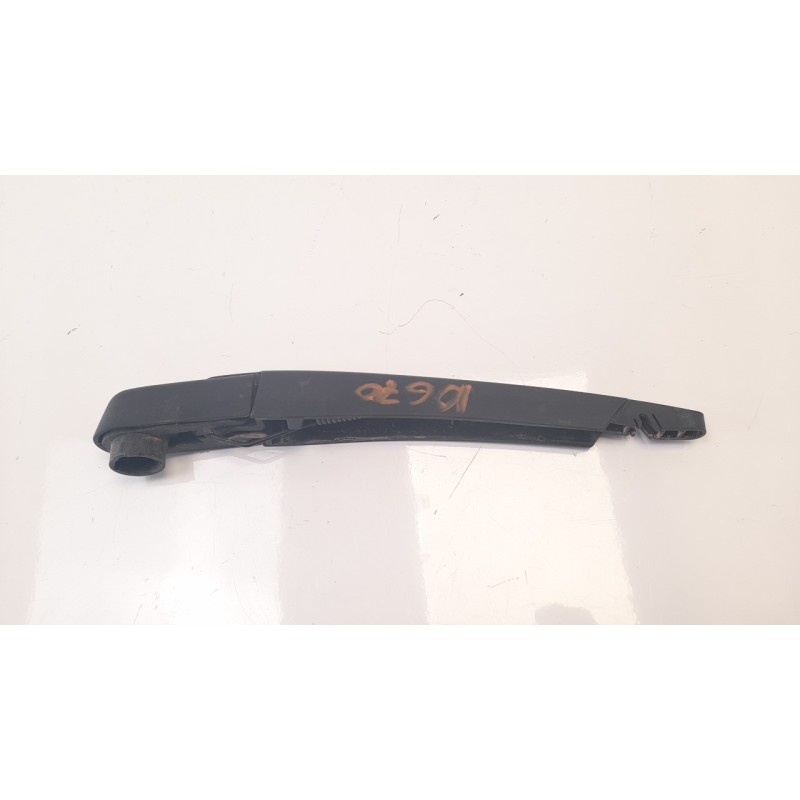 Recambio de brazo limpia trasero para dacia sandero 1.5 dci diesel fap cat referencia OEM IAM 287815304R  