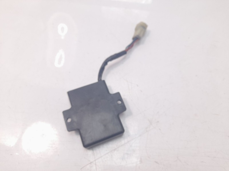 Recambio de modulo electronico para aprilia pegaso 125 / 600 / 650 pegaso 650 referencia OEM IAM 0710000790  
