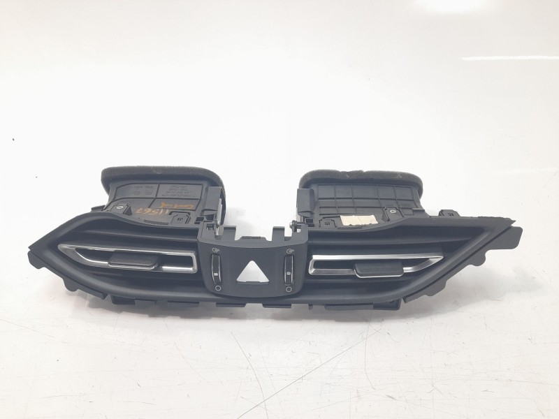 Recambio de aireador central para hyundai i30 (pd) 1.4 cat referencia OEM IAM 97401G4AB0  