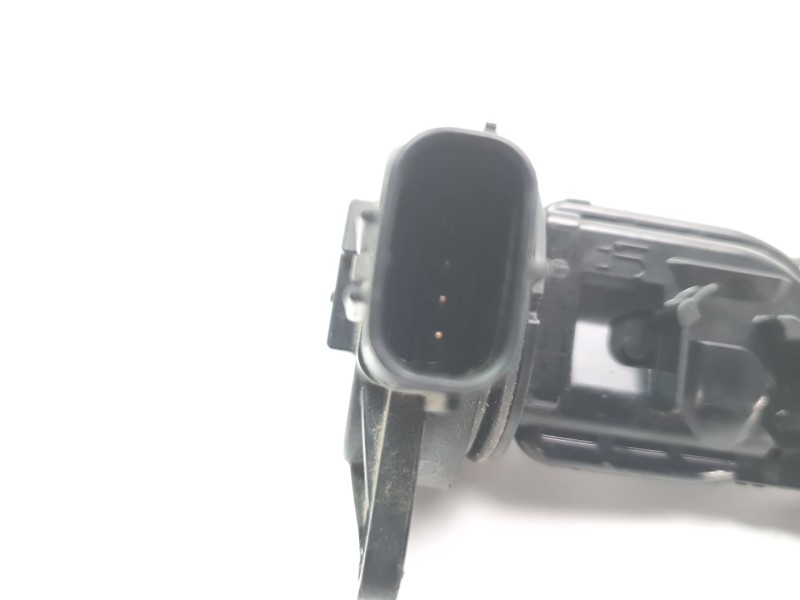 Recambio de caudalimetro para toyota rav4 referencia OEM IAM 2220475040  