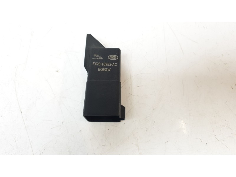 Recambio de caja precalentamiento para land rover discovery sport pure referencia OEM IAM FX23189E2AC 0281003123 