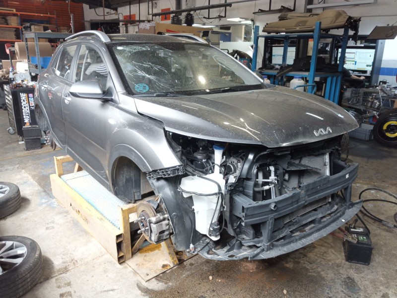 kia stonic (yb) del año 2023