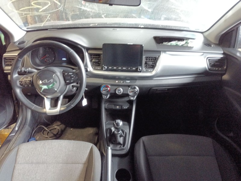 kia stonic (yb) del año 2023