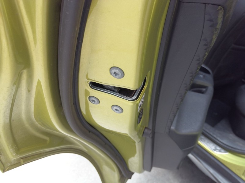 Recambio de cerradura puerta trasera izquierda para toyota c-hr (_x1_) 1.8 hybrid (zyx10_, zyx11_) referencia OEM IAM   