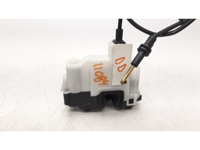 Recambio de cerradura puerta delantera derecha para fiat nuova 500 (150) 1.2 cat referencia OEM IAM 51935121  