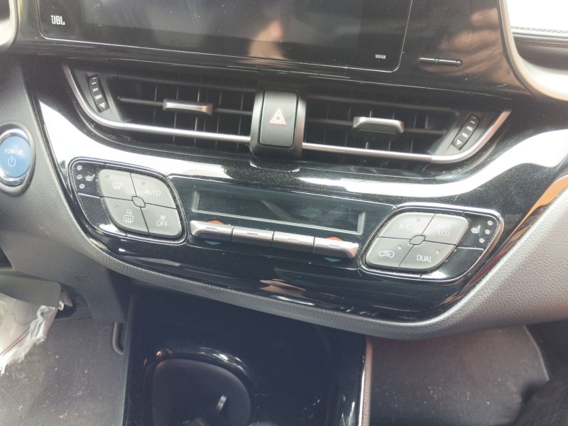Recambio de mando climatizador para toyota c-hr (_x1_) 1.8 hybrid (zyx10_, zyx11_) referencia OEM IAM   