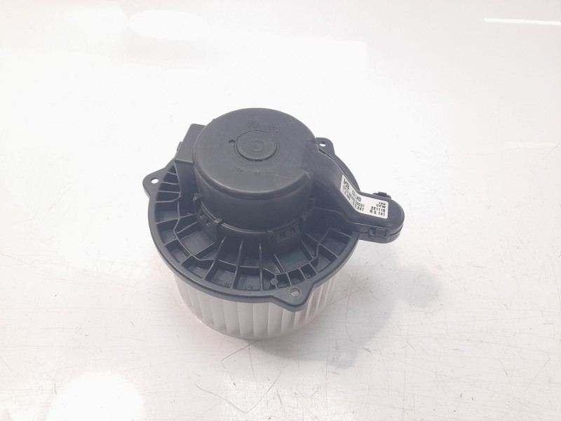 Recambio de ventilador calefaccion para kia ceed concept referencia OEM IAM 97113J7000  